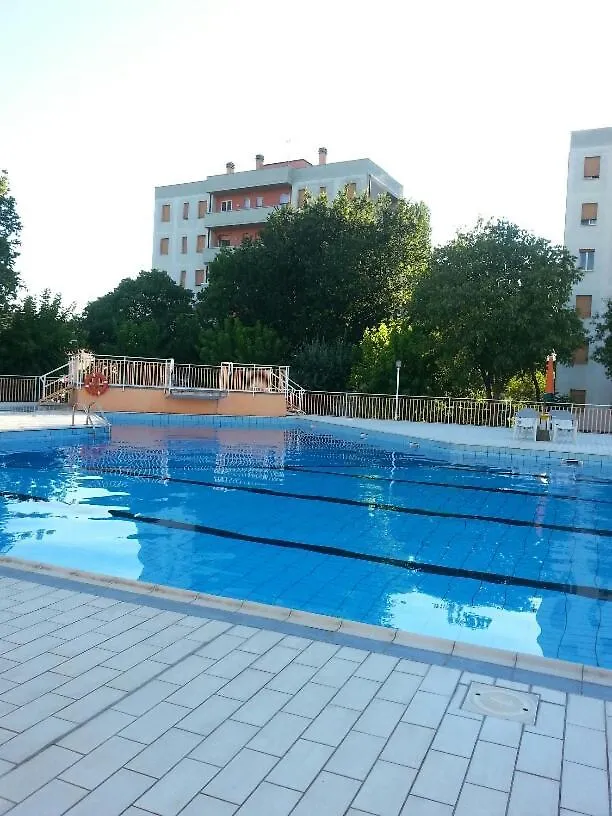 Apartment Residence Green Beverly Con Piscina Lido Adriano