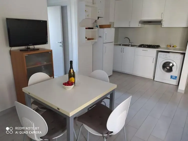Residence Green Beverly Con Piscina Lido Adriano